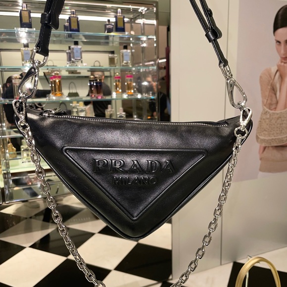 💯 Authentic PRADA Triangle Logo Embossed Leather Convertible Shoulder Bag (NWT) - Picture 3 of 16